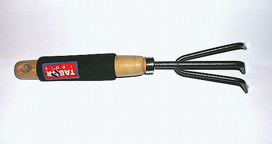 ����� M-64