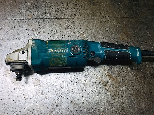 ����� ���� "4.5 ������  ����� . MAKITA GA 6010